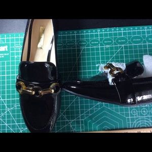11/27/23 donating . NIB 7.5M Louise et cie loafers.